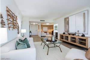 8990 Bay Colony Drive, Naples, FL 34108 - MLS#225064160