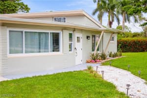 10037 Kentucky Street, Bonita Springs, FL 34135 - MLS#225064161