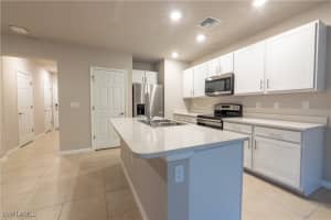 15091 Wildflower Circle, Naples, FL 34119 - MLS#225064166