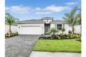 2374 Avocado Ln, Naples