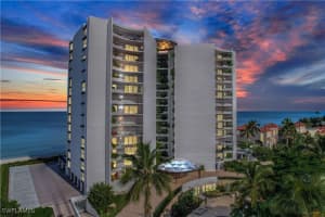 3951 Gulf Shore Blvd N 801, Naples