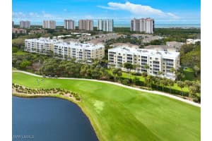 7655 Pebble Creek Cir 404, Naples