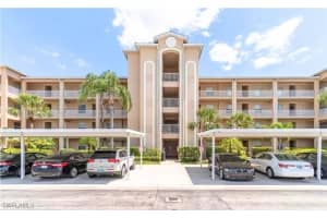 8490 Kingbird Loop 930, Estero