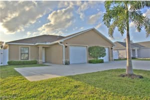 512 Skyline Boulevard, Cape Coral, FL 33991 - MLS#225064284