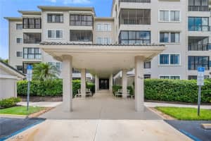 900 Arbor Lake Drive, Naples, FL 34110 - MLS#225064304