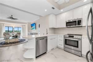 900 Arbor Lake Drive, Naples, FL 34110 - MLS#225064304