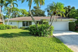 4539 Parrot Ave, Naples
