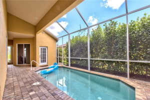 3748 Kent Dr, Naples