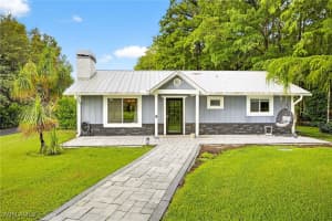 1710 23rd Street, Naples, FL 34117 - MLS#225064318
