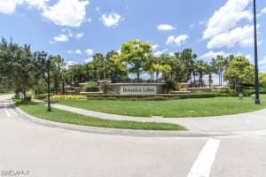 11103 Yellow Poplar Dr, Fort Myers