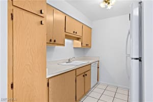 708 Victoria Drive, Cape Coral, FL 33904 - MLS#225064374