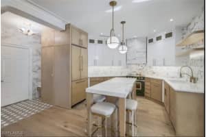 365 5th Avenue, Naples, FL 34102 - MLS#225064386