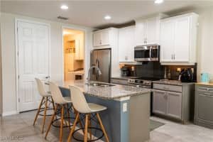 14888 Edgewater Cir, Naples