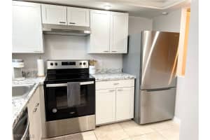 170 Turtle Lake Ct 210, Naples