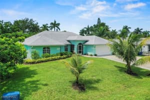 11690 Amanda Ln, Bonita Springs