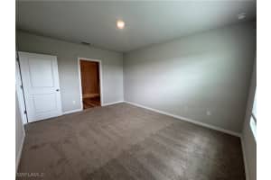 726 Oakridge Avenue, Lehigh Acres, FL 33974 - MLS#225064553