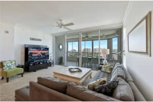 25 Bluebill Avenue, Naples, FL 34108 - MLS#225064572