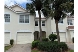 860 Hampton Cir 165, Naples