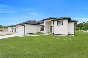 720 Castlestone Avenue, Lehigh Acres, FL 33974 - MLS#225064656
