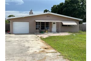 27733 Tennessee Street, Bonita Springs, FL 34135 - MLS#225064657