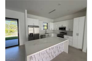 1369 everglades blvd n, Naples, FL 34120 - MLS#225064663