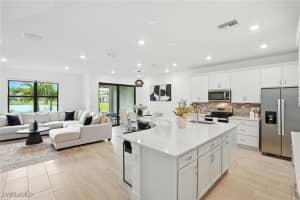 4349 Sonoma Oaks Cir, Naples