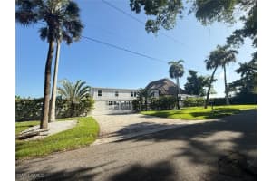 4835 Riverside Drive, Fort Myers, FL 33905 - MLS#225064681