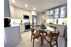 175 5th Avenue, Naples, FL 34102 - MLS#225064722