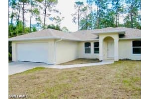 180 Everglades Blvd S, Naples