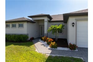 209 10th Place, Cape Coral, FL 33991 - MLS#225064804