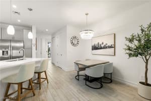 7622 Rockefeller Dr, Naples