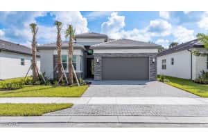 12452 Violet Ln, Naples