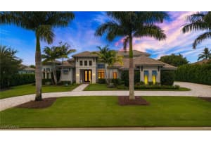 6303 Highcroft Dr, Naples