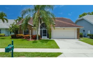 458 Countryside Drive, Naples, FL 34104 - MLS#225064904