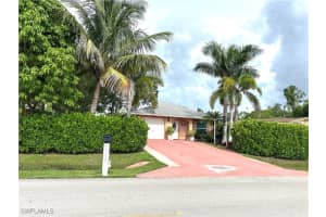 5364 Texas Ave, Naples