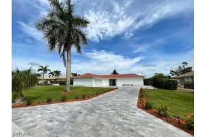 279 Torrey Pines Pt, Naples