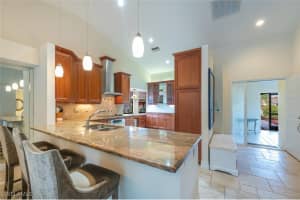 241 ST JAMES Way, Naples, FL 34104 - MLS#225064953