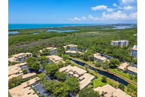 338 Emerald Bay Circle, Naples, FL 34110 - MLS#225064963