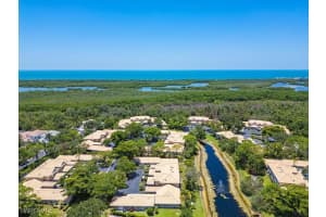 338 Emerald Bay Circle, Naples, FL 34110 - MLS#225064963