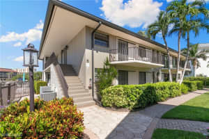 900 Huron Court, Marco Island, FL 34145 Sold 11/25/25