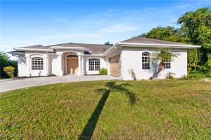 2069 Capel St, Port Charlotte