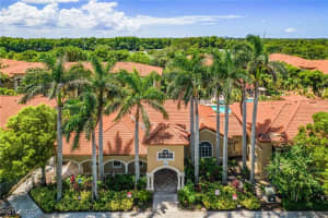 8920 Colonnades Ct E 524, Bonita Springs