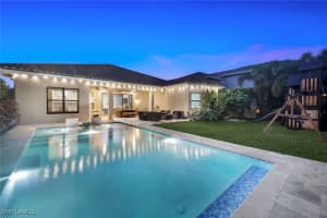 2704 Crystal Way, Naples, FL 34119 - MLS#225065031