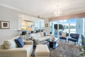 8050 Signature Club Circle, Naples, FL 34113 Sold 08/27/25