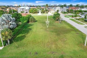276 Tahiti Road, Marco Island, FL 34145 - MLS#225065111