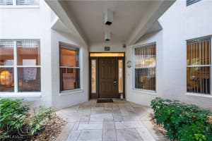 300 Wyndemere Way, Naples, FL 34105 - MLS#225065114