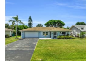 130 Mentor Drive, Naples, FL 34110 - MLS#225065130