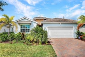 267 Tamarindo Ln, Naples