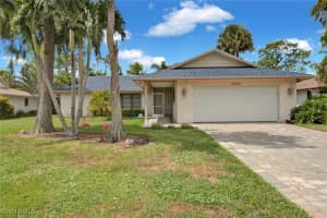 3055 Round Table Ct, Naples