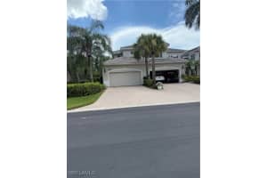 4959 Shaker Heights Ct Ct 201, Naples